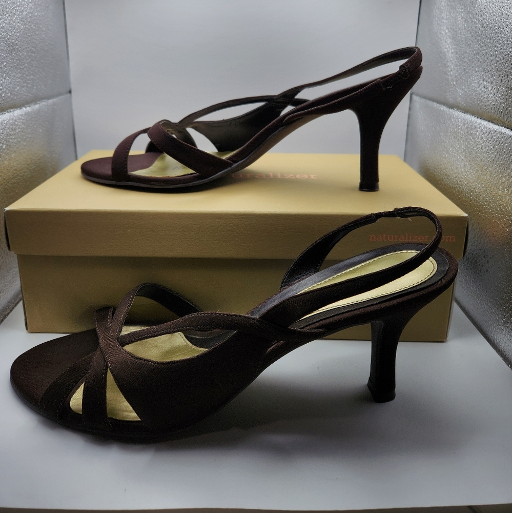 Naturalizer Prissy Brown Slingback Heels, 10W